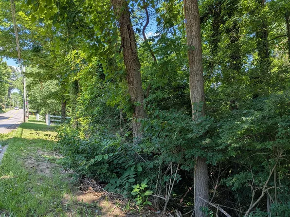 Cedar Ln, Knoxville, TN 37918