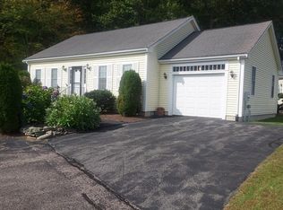 6 Gloria Dr, Lakeville, MA 02347