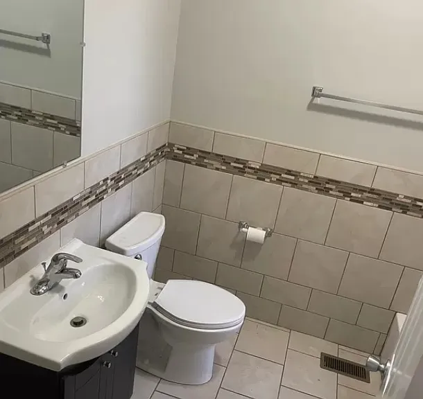 6046 S Rhodes Ave #1 — Photo 4