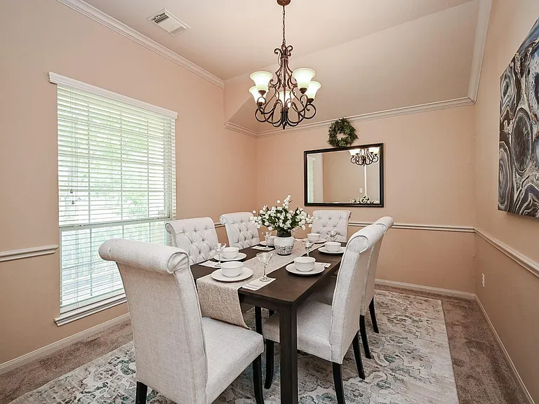 8010 Durham Run Ln — Photo 5