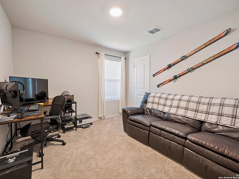 723 Armadillo Dr — Photo 25