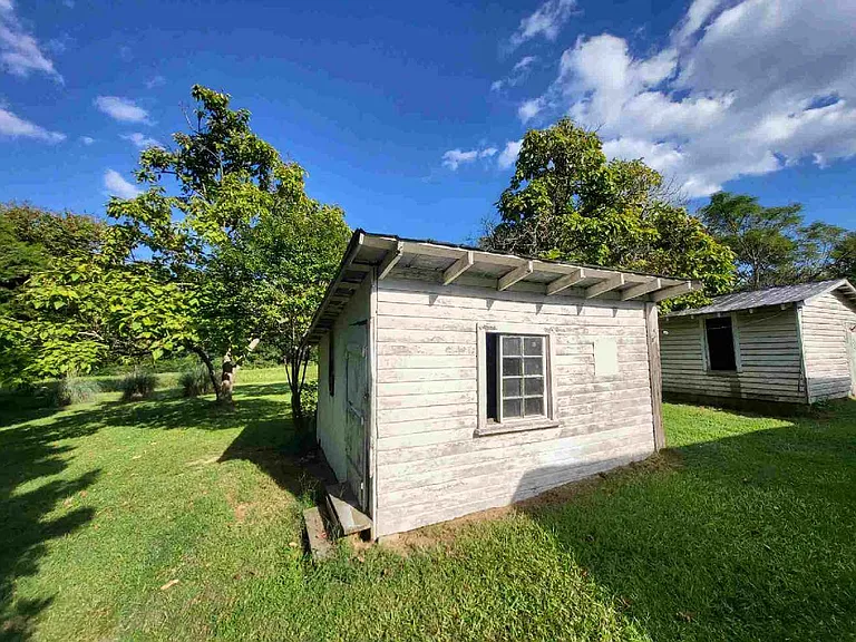 1474 Neighbors Rd — Photo 2