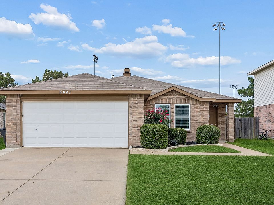 1st image of 5441 Camarillo Dr