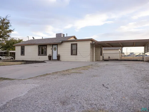 2805 Mountain View Dr, Carlsbad, NM 88220