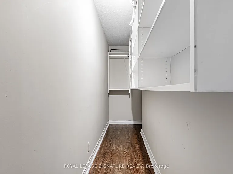100 Redpath Ave #23 — Photo 27
