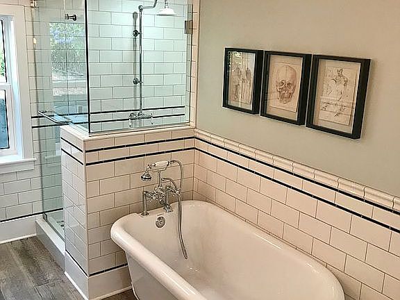 Claw foot tub & shower 