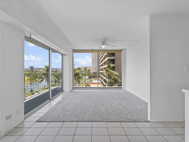 2115 Ala Wai Blvd #804 — Photo 14