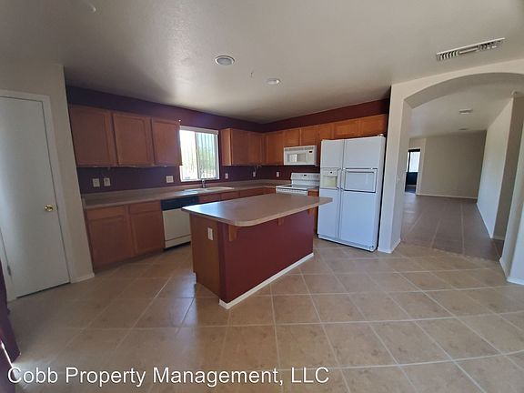 3rd image of 3806 E Kinishba Dr