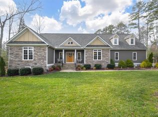 11606 Barrows Ridge Ln, Chesterfield, VA 23838