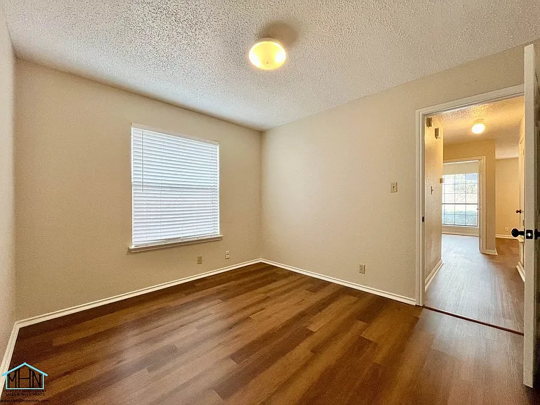 1627 Firwick Dr — Photo 16