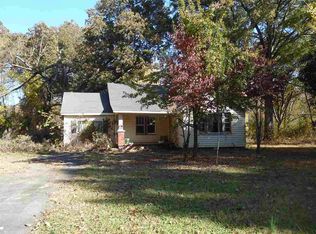 147 Vick Rd, Bradford, TN 38316