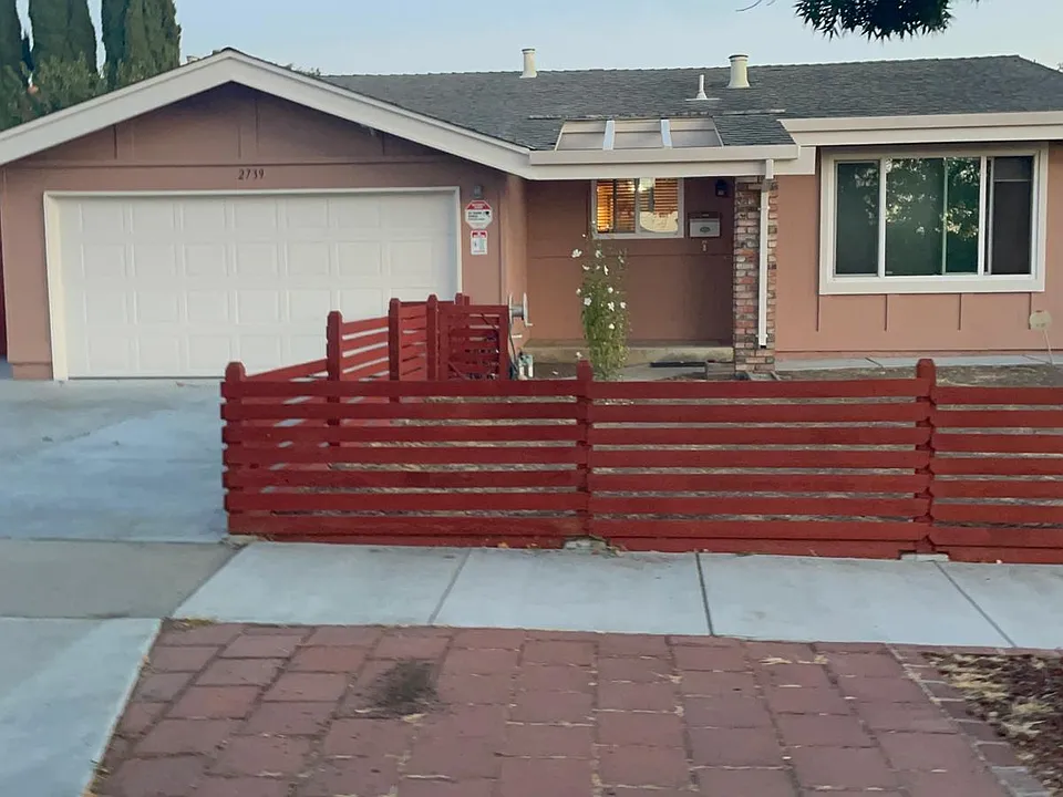 2739 Sugarplum Dr