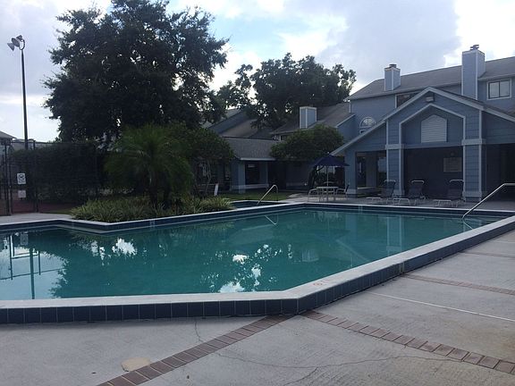 5th image of 2217 Stonington Ave #2217