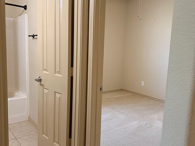 1716 Deer Crossing Dr — Photo 25