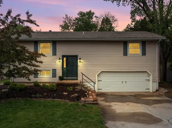 209 N Jefferson St, Mahomet, IL 61853