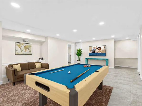 111-09 62nd Drive image 8 of 46