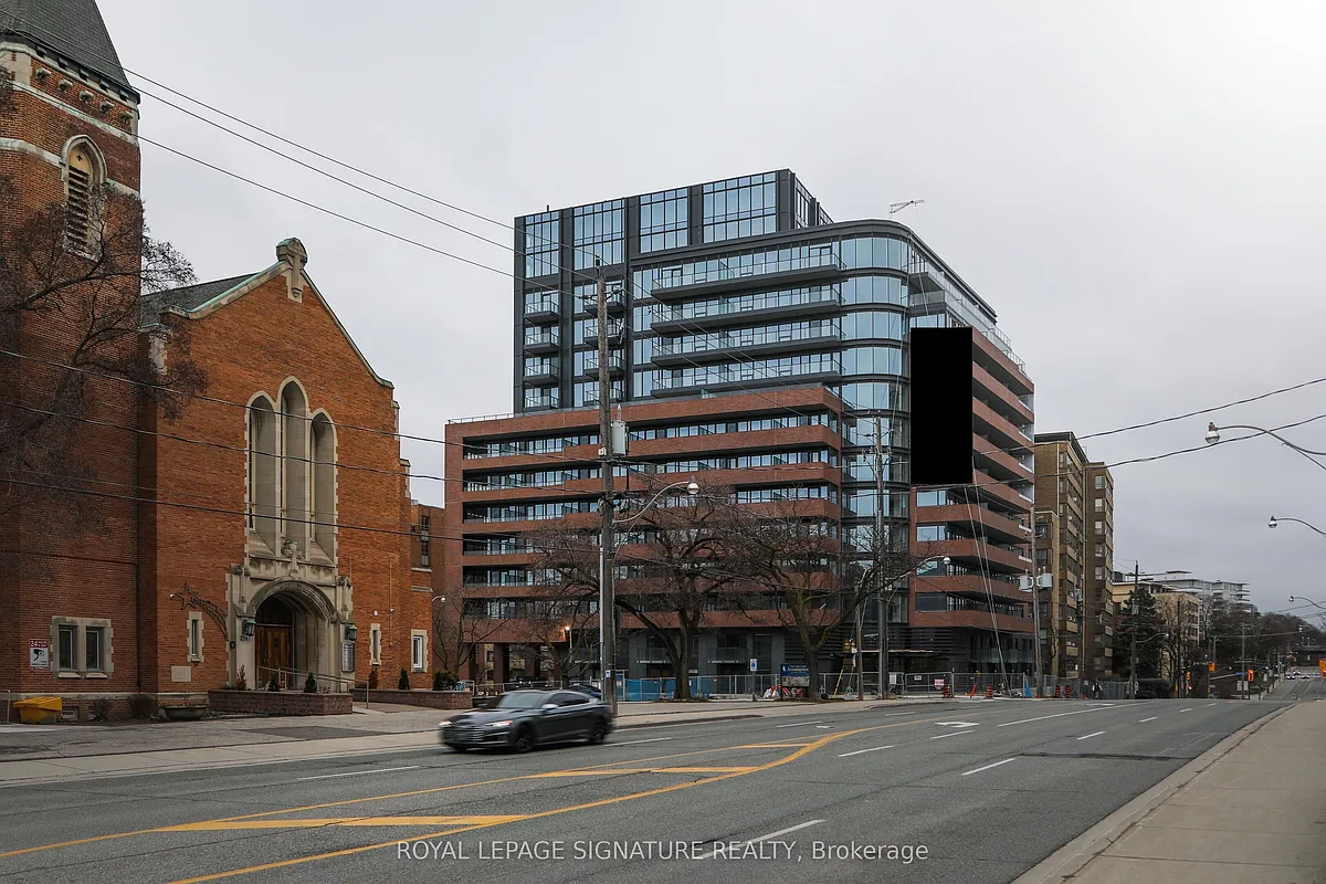 Building Photo - 2525 Bathurst St #1011