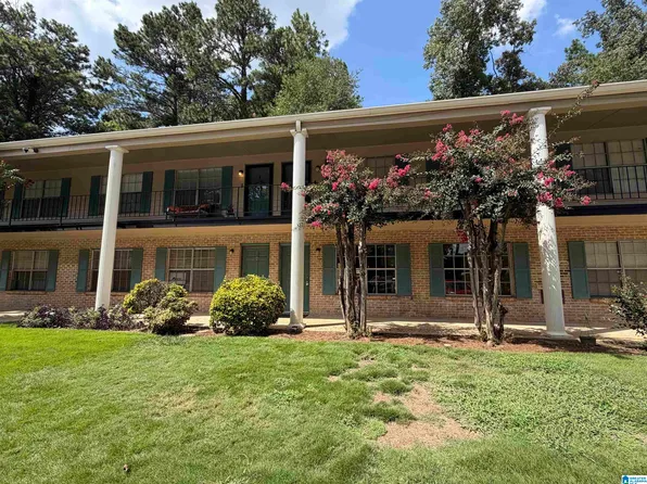 2831 Georgetown Dr APT D, Vestavia Hills, AL 35216