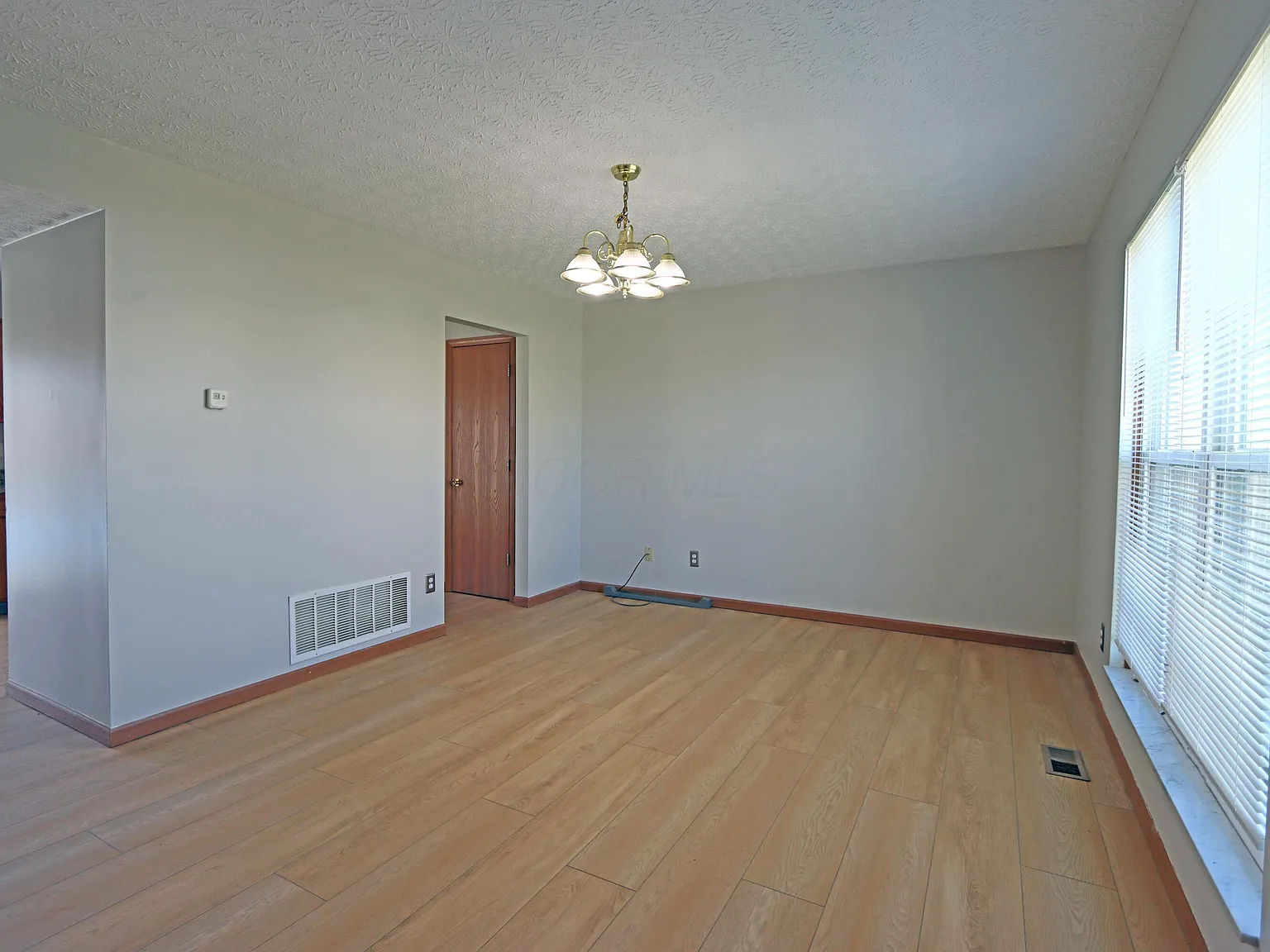 4 bed, 2.5 bath, 1730 sqft, $2,500 — Photo 4