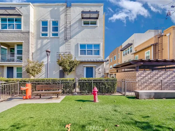 7027 Oregon St, Buena Park, CA 90621