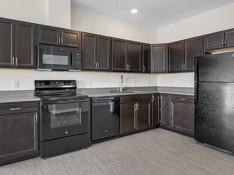 Stone Ridge Apartments and Townhomes — Photo 2