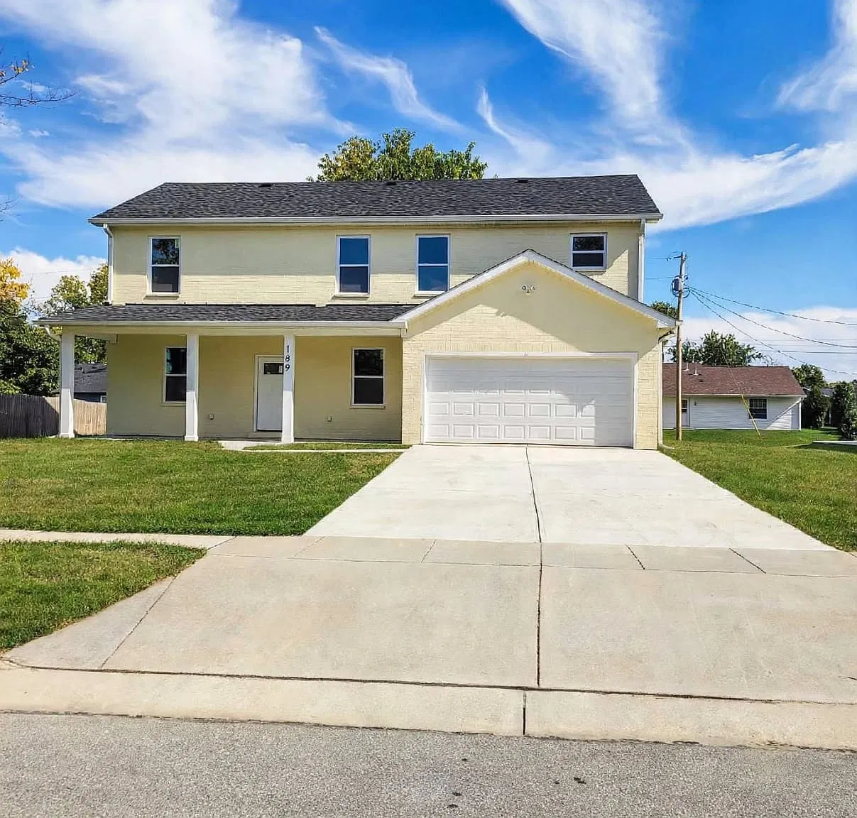 3 bed, $2,000 — Photo 1