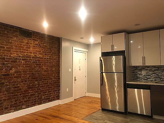 1st image of 611 149th St #7