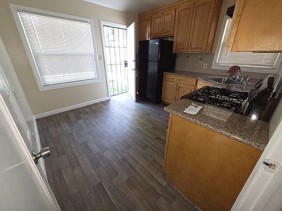 4th image of 1743 84th Ave