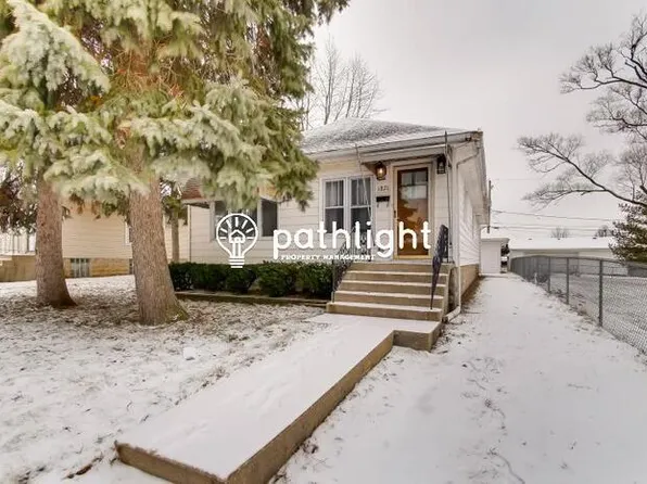 1821 Dearborn St, Crest Hill, IL 60403