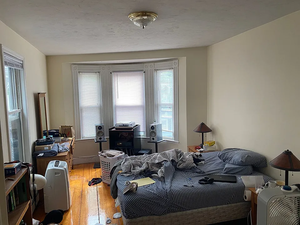 115 Hampshire St #1