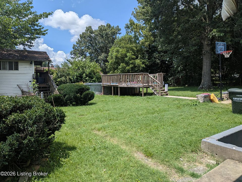 2nd image of 949 S Woodland Dr