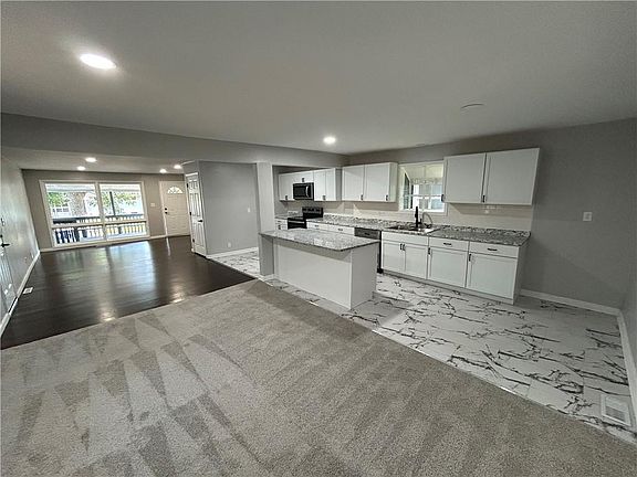 4th image of 4710 E 40th Ter