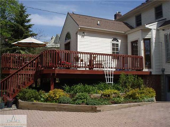 4th image of 327 E University Dr