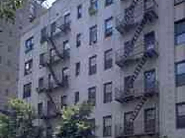 166 West 22nd Street image 1 of 5