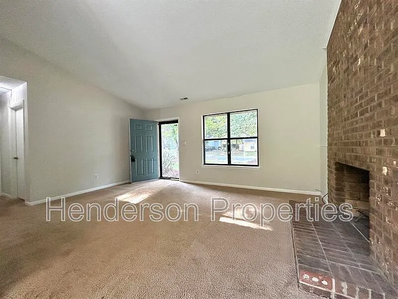 2 bed, 1.0 bath, 900 sqft, $1,650 — Photo 4