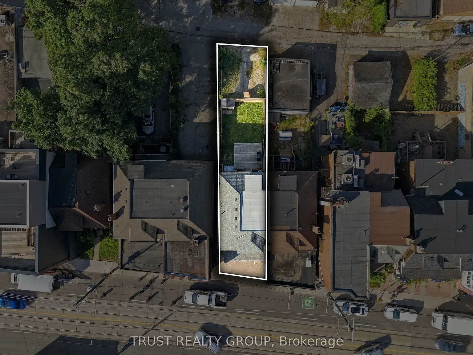 2 bed, $3,200 — Photo 2