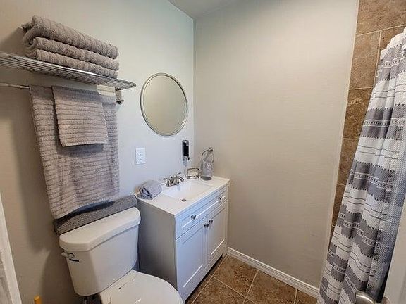 4th image of 3619 Hueco Ave #C