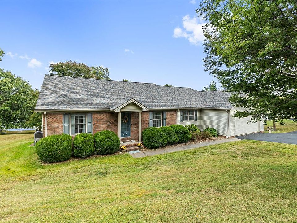 1st image of 720 University Cir