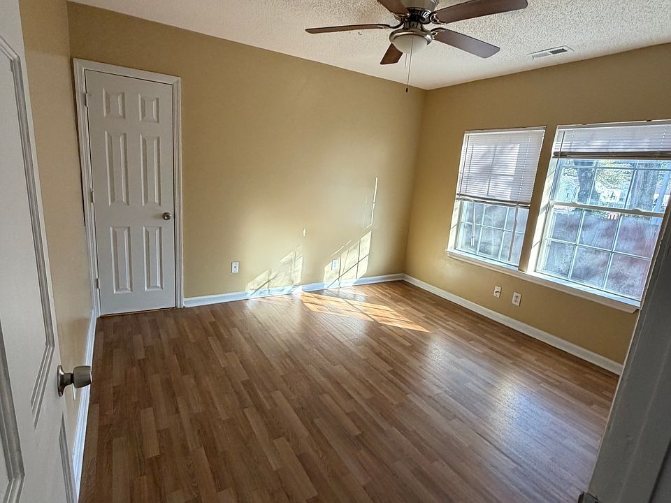 1st image of 2659 Madden Dr #1