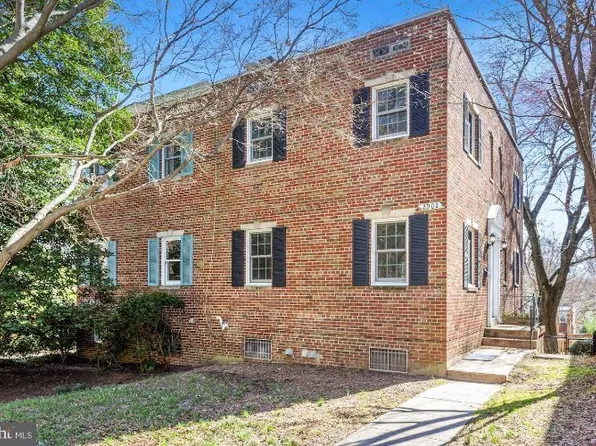 2902 Upton St NW, Washington, DC 20008