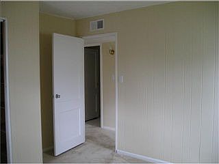 5th image of 419 N Enderly Ave