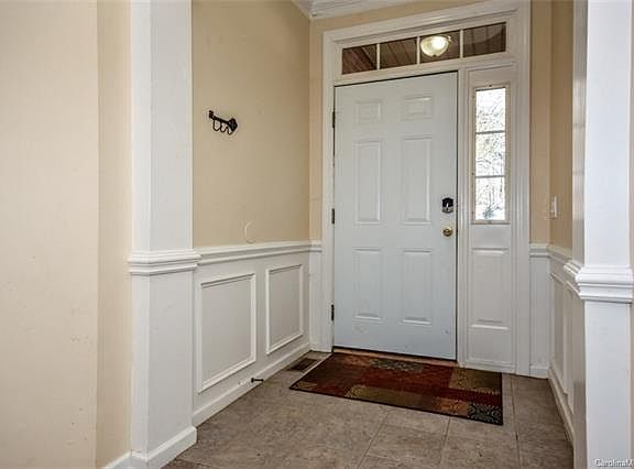 2nd image of 123 Woodstork Cove Dr