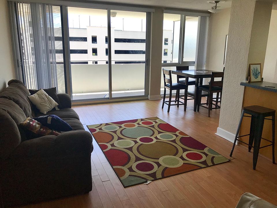 1st image of 470 3rd St S #611