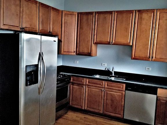 3rd image of 4801 S Calumet Ave #2-D