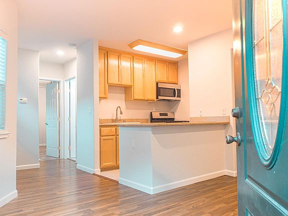 2nd image of 1621 18th St #3