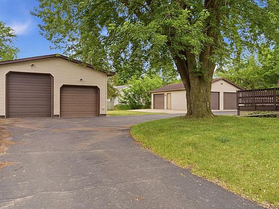 3rd image of 310 9th AVENUE N N