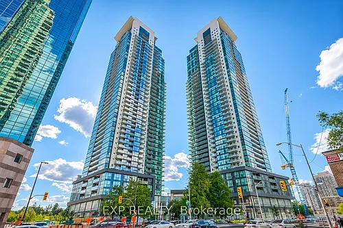 5162 Yonge St Photo 1