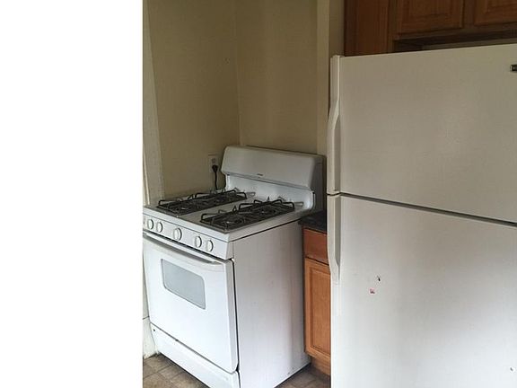 2nd image of 56 Charles St