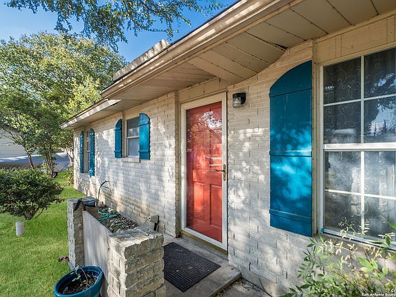 5th image of 10920 LAZY OAKS DR