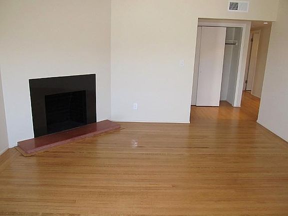 5th image of 4664 19th St #4664